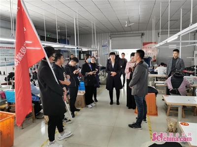 計(jì)算機(jī)技術(shù)培訓(xùn)鋪就致富路——中央、省級媒體探訪東阿縣大店子村